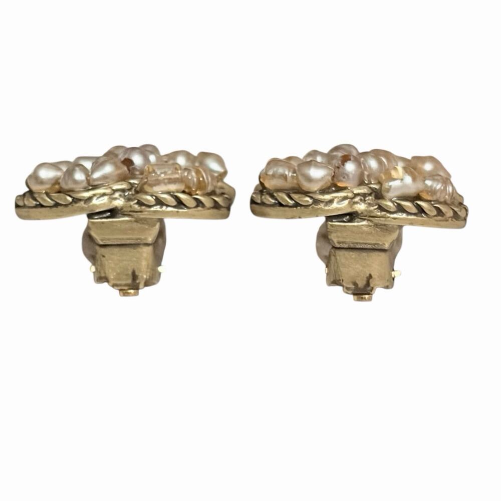 Chanel CC Pearl Clip-On Earrings | Matte Brass | Stamped | Boxed w/ Bag & COA - Picture 9 of 15